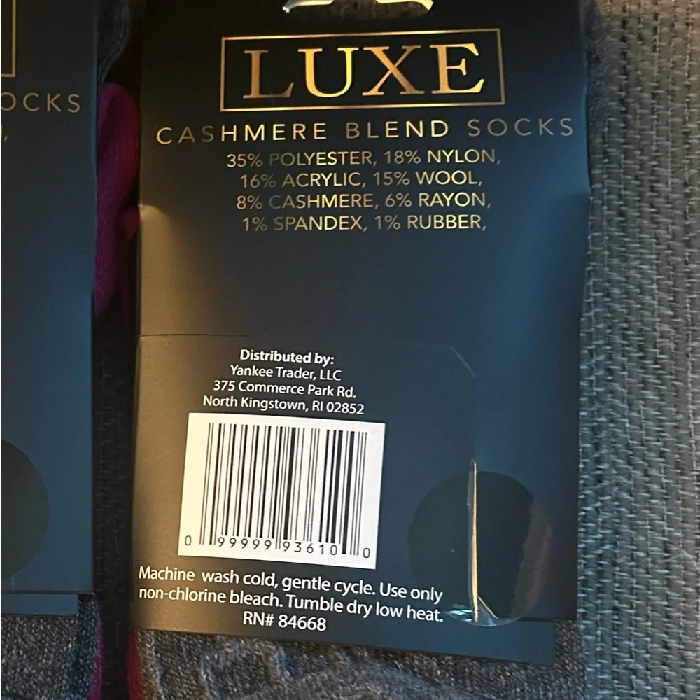 Luxe Woman’s Cashmere Blend Socks Pink Grey 4 Pairs Shoe Size 6 to 11